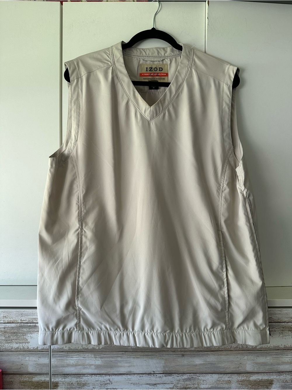 ⛳ IZOD XFG Golf Sleeveless Wind Vest Beige V-Neck Performance Men’s Medium